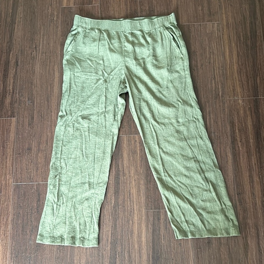 GAP Olive Green Textured Pants